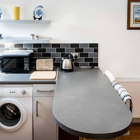 Charming 1-Bed Southside Flat In Great Location Appartement Glasgow Buitenkant foto