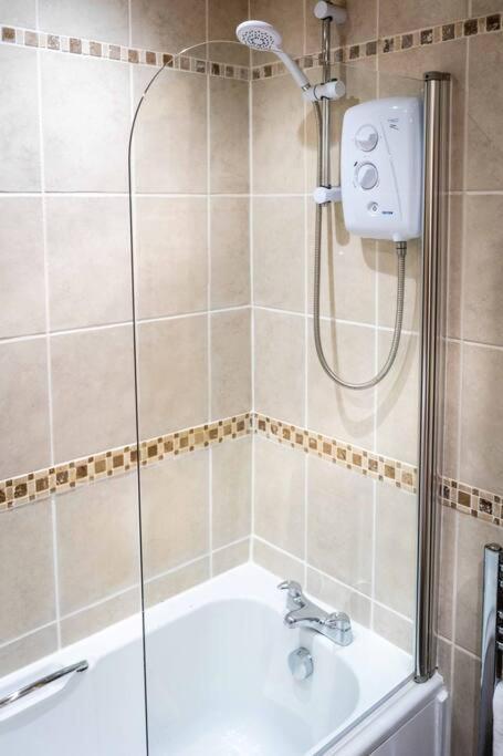 Charming 1-Bed Southside Flat In Great Location Appartement Glasgow Buitenkant foto
