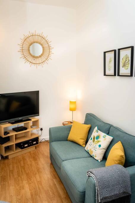 Charming 1-Bed Southside Flat In Great Location Appartement Glasgow Buitenkant foto