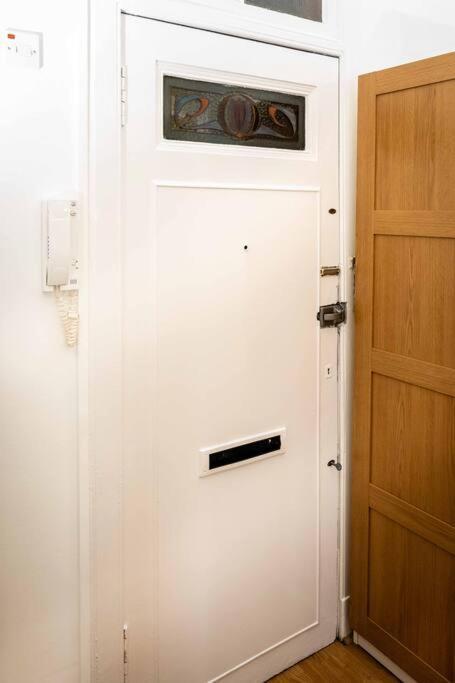 Charming 1-Bed Southside Flat In Great Location Appartement Glasgow Buitenkant foto