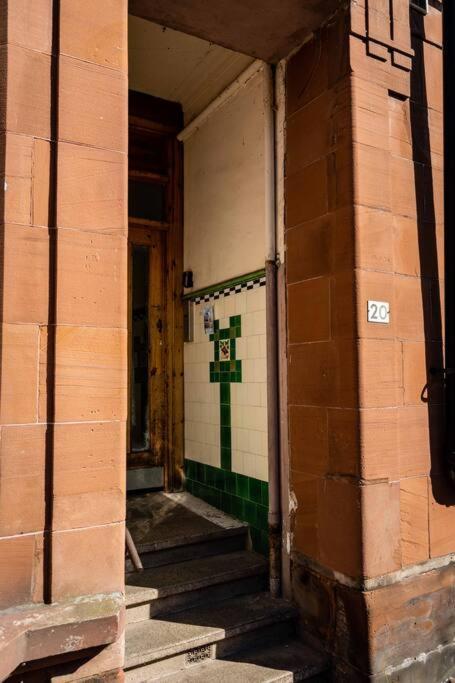 Charming 1-Bed Southside Flat In Great Location Appartement Glasgow Buitenkant foto